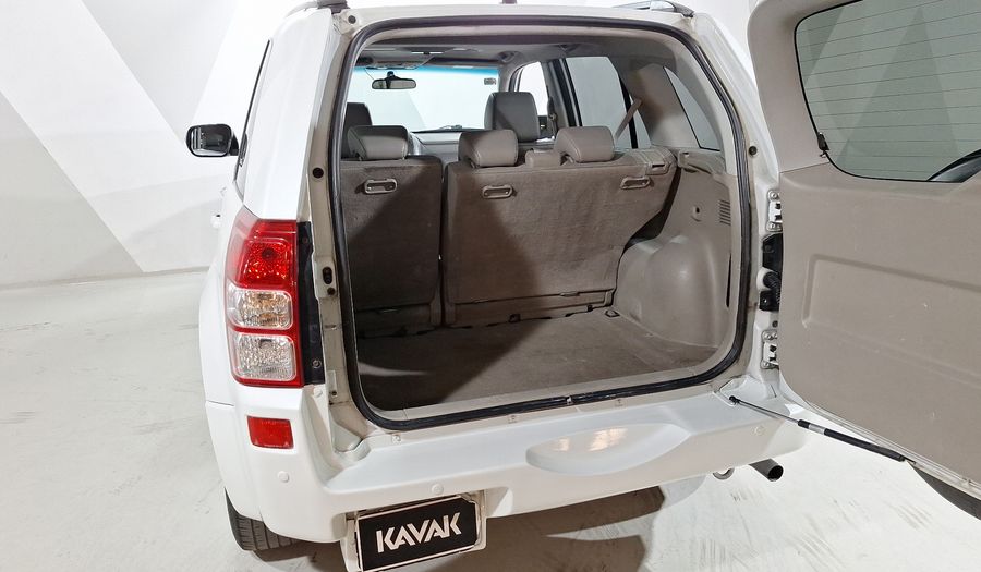 Suzuki Grand Vitara 2.4 L4 GLS TA Suv 2011