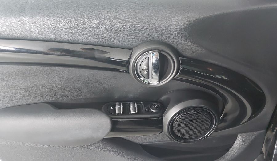 Mini Cooper 1.5 COOPER CHILI CONNECTED EDITION DCT Hatchback 2019