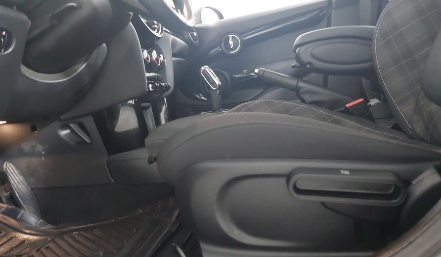 Mini Cooper 1.5 COOPER CHILI CONNECTED EDITION DCT Hatchback 2019