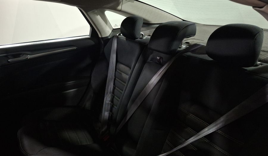 Ford Fusion 2.5 SE I4 NAV MR AT Sedan 2013