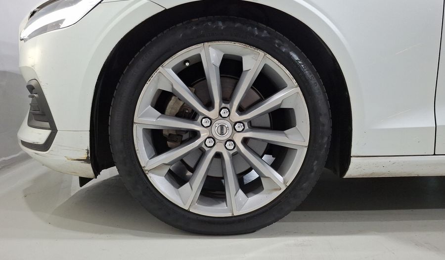 Volvo S60 2.0 T5 MOMENTUM AUTO Sedan 2021