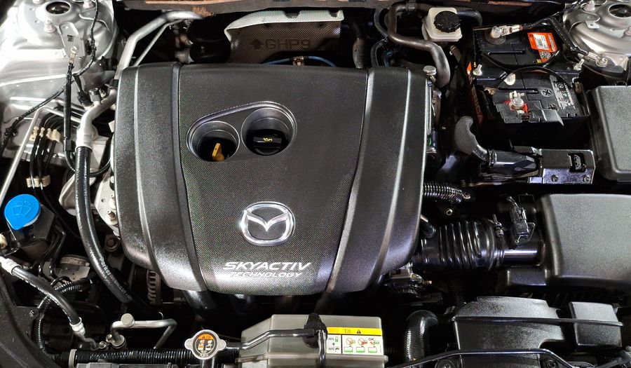 Mazda 3 2.5 SEDÁN S TA Sedan 2016