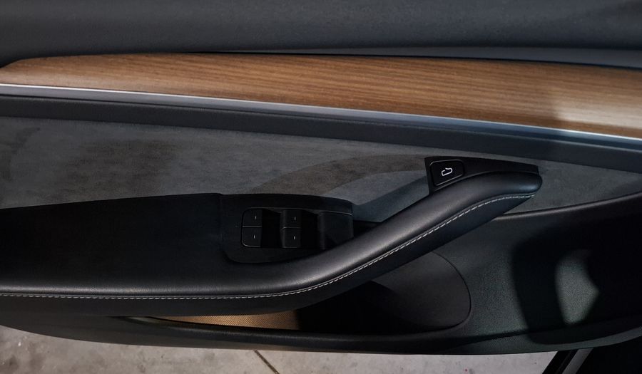 Tesla Model 3 BEV 75KWH LONG RANGE AUTO 4WD Sedan 2022