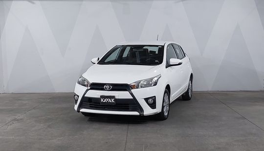 Toyota • Yaris
