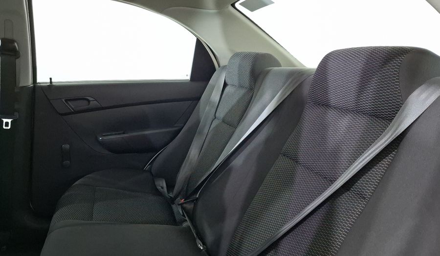 Chevrolet Aveo 1.6 MT M Sedan 2013