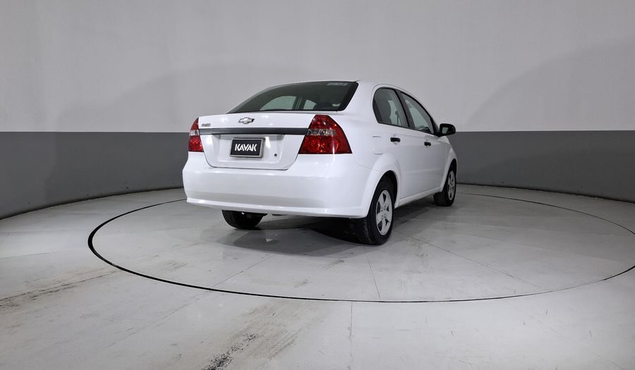 Chevrolet Aveo 1.6 MT M Sedan 2013