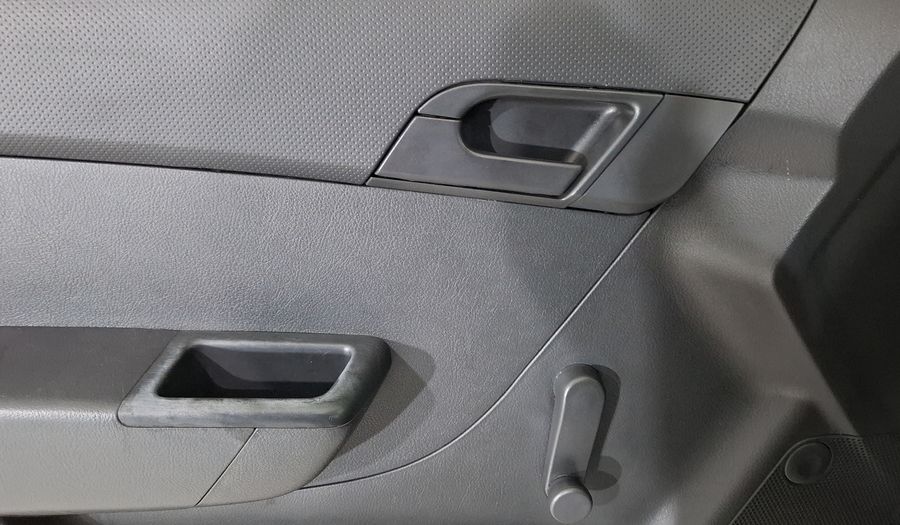 Chevrolet Aveo 1.6 MT M Sedan 2013