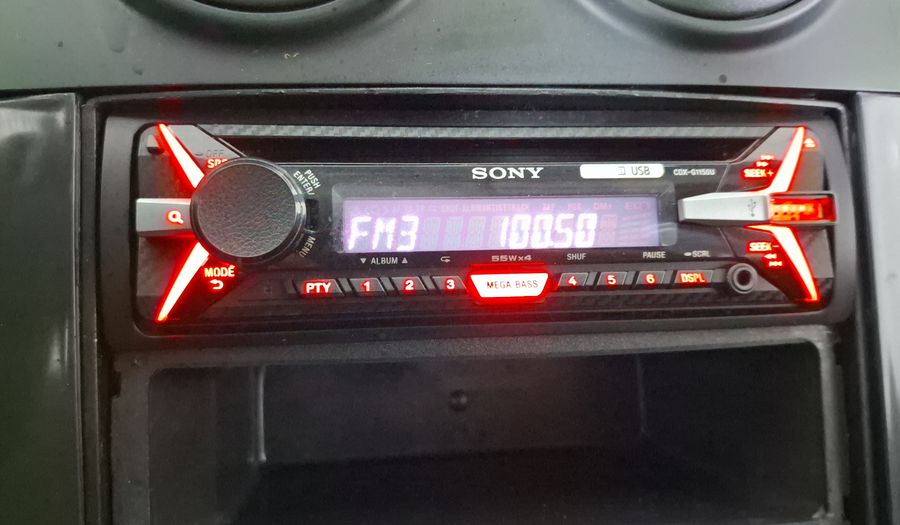 Chevrolet Aveo 1.6 MT M Sedan 2013