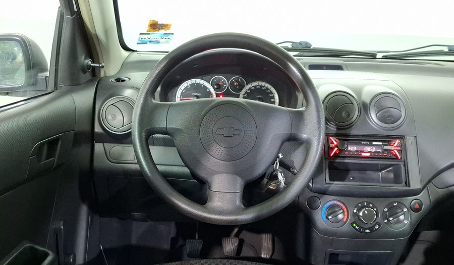 Chevrolet Aveo 1.6 MT M Sedan 2013