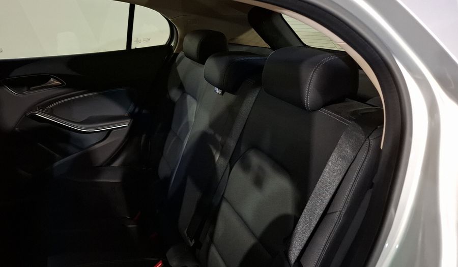 Mercedes Benz Clase Gla 1.6 GLA 200 SPORT DCT Suv 2018