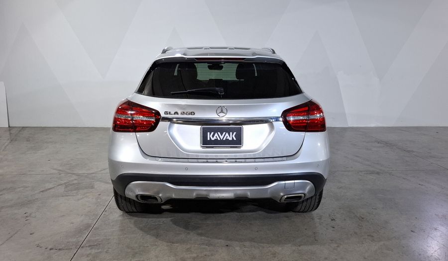 Mercedes Benz Clase Gla 1.6 GLA 200 SPORT DCT Suv 2018