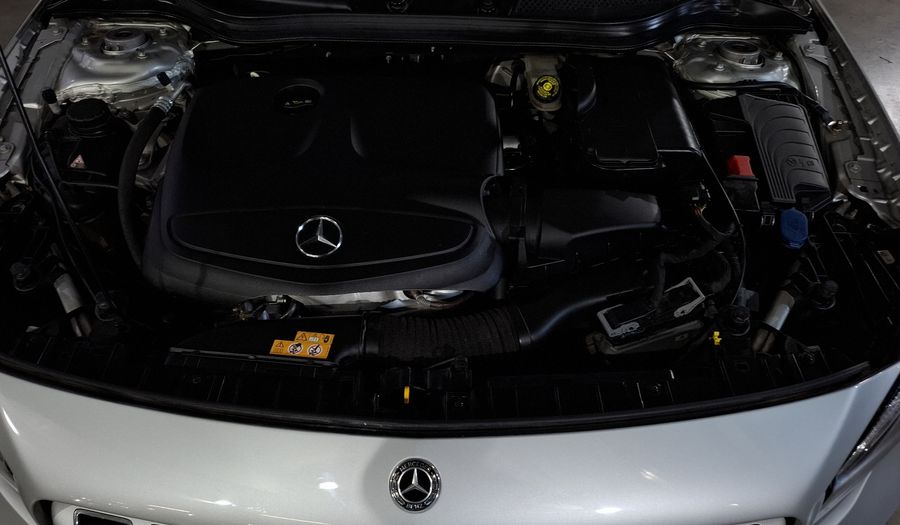 Mercedes Benz Clase Gla 1.6 GLA 200 SPORT DCT Suv 2018