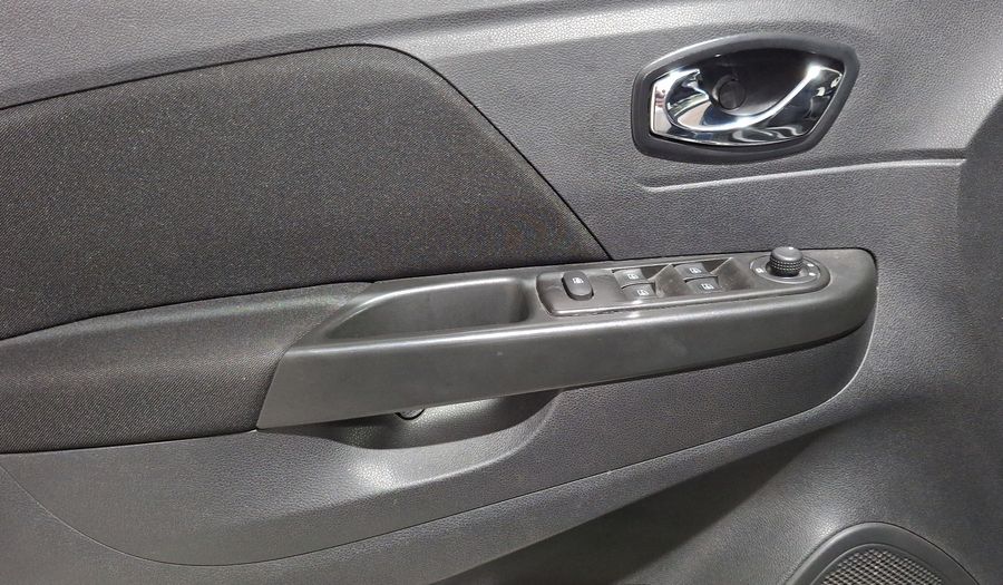 Renault Captur 2.0 INTENS AUTO Hatchback 2018