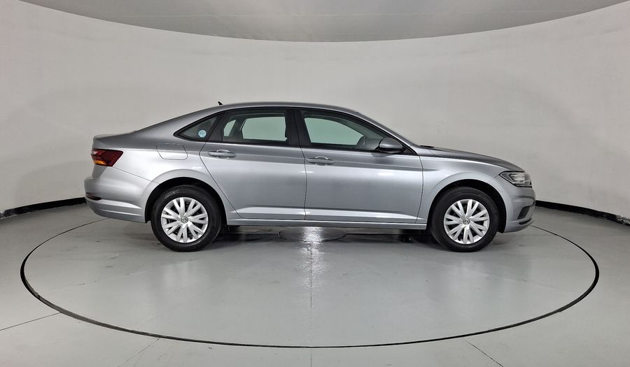 Volkswagen Jetta 1.6 STARTLINE AUTO Sedan 2020