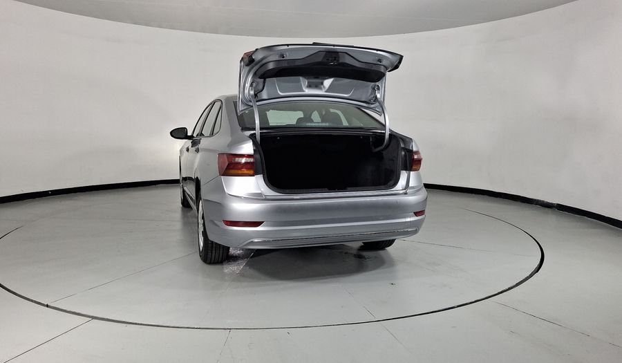 Volkswagen Jetta 1.6 STARTLINE AUTO Sedan 2020