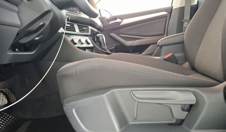 Volkswagen Jetta 1.6 STARTLINE AUTO Sedan 2020