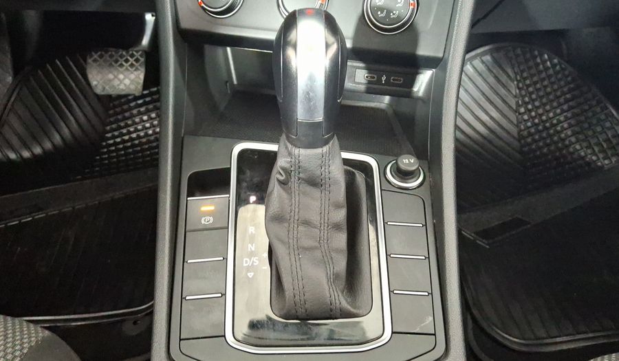Volkswagen Jetta 1.6 STARTLINE AUTO Sedan 2020