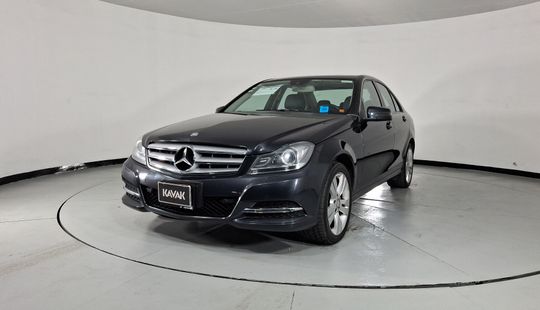 Mercedes Benz • Clase C