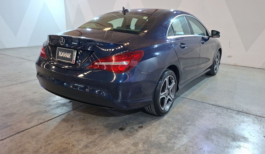 Mercedes Benz Clase Cla 1.6 CLA 200 SPORT DCT Coupe 2018