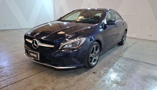 Mercedes Benz • Clase CLA