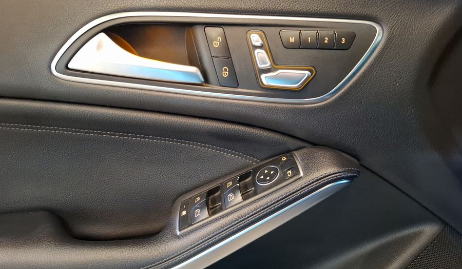Mercedes Benz Clase Cla 1.6 CLA 200 SPORT DCT Coupe 2018