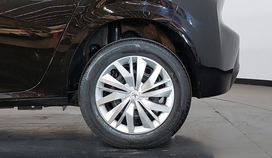 Peugeot 208 1.0 LIKE Hatchback 2024