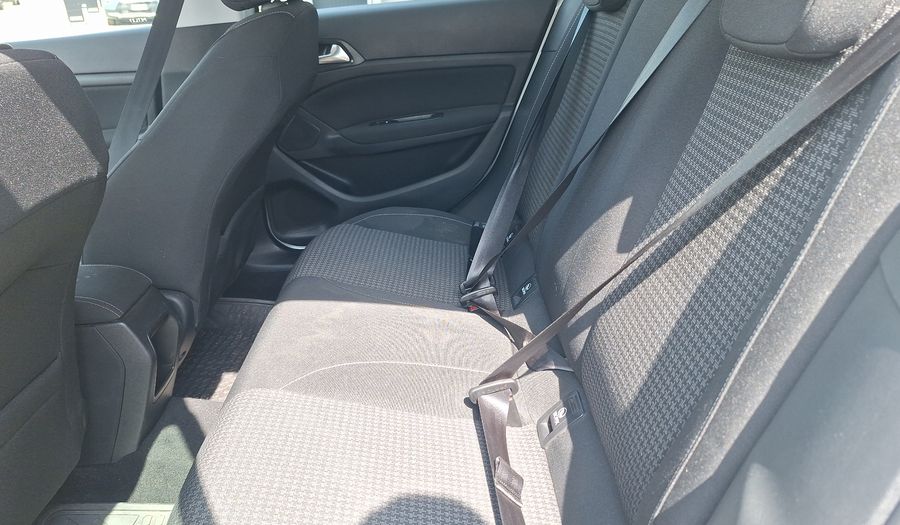 Peugeot 308 1.2 PURETECH 130 HP ACTIVE Hatchback 2021