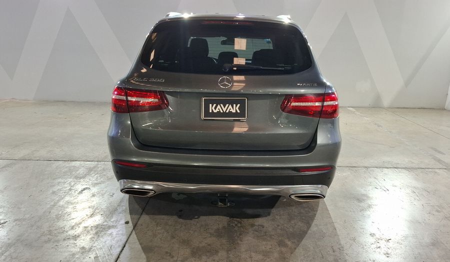 Mercedes Benz Clase Glc 2.0 GLC 300 SPORT AUTO 4WD Suv 2018