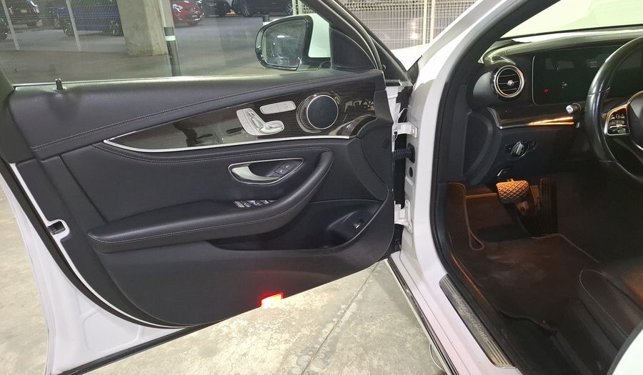 Mercedes Benz Clase E 2.0 200 EXCLUSIVE AUTO Sedan 2020