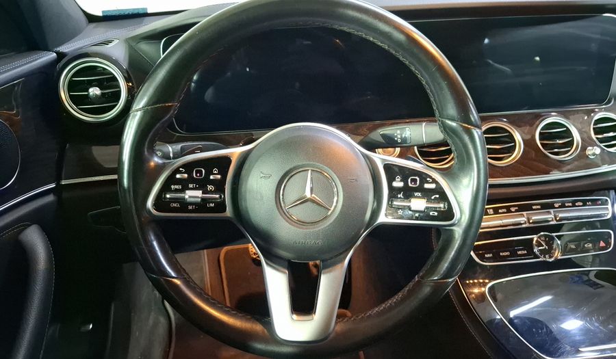 Mercedes Benz Clase E 2.0 200 EXCLUSIVE AUTO Sedan 2020