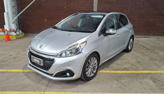 Peugeot • 208
