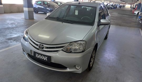 Toyota • Etios