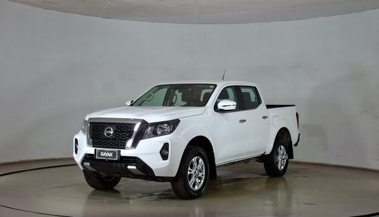 Nissan • Navara