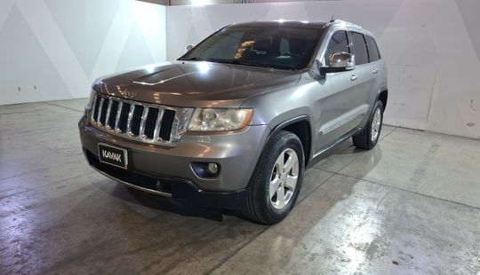 2013 • 117,074 km • Automático