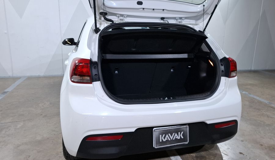 Kia Rio 1.6 LX Hatchback 2022