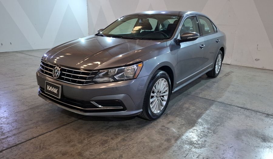 Volkswagen Passat 2.5 COMFORTLINE Sedan 2016