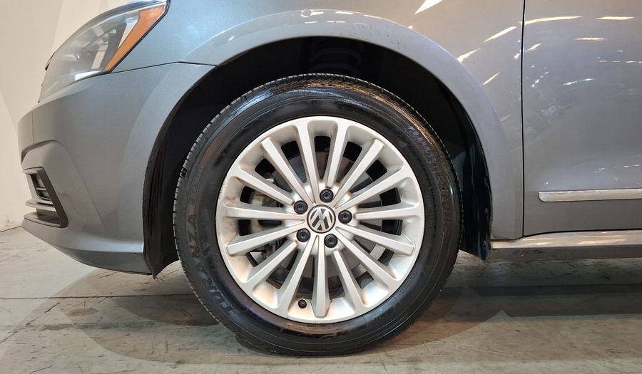 Volkswagen Passat 2.5 COMFORTLINE Sedan 2016