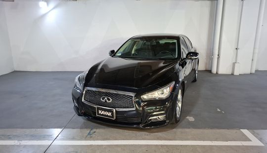 2015 • 74,325 km • Automático