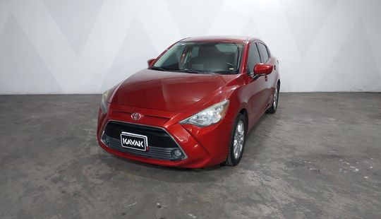 Toyota • Yaris