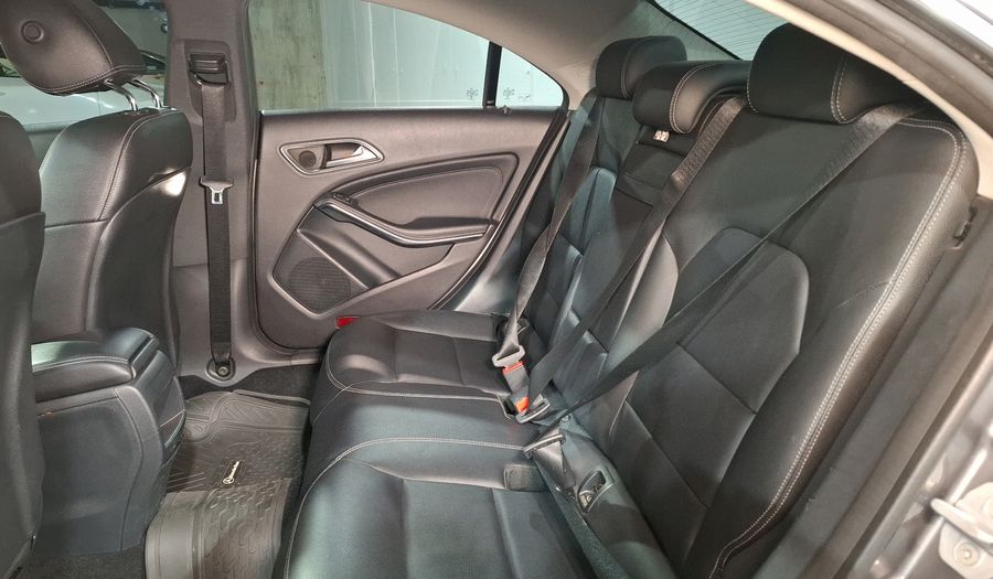 Mercedes Benz Clase Cla 1.6 CLA 200 SPORT DCT Coupe 2018