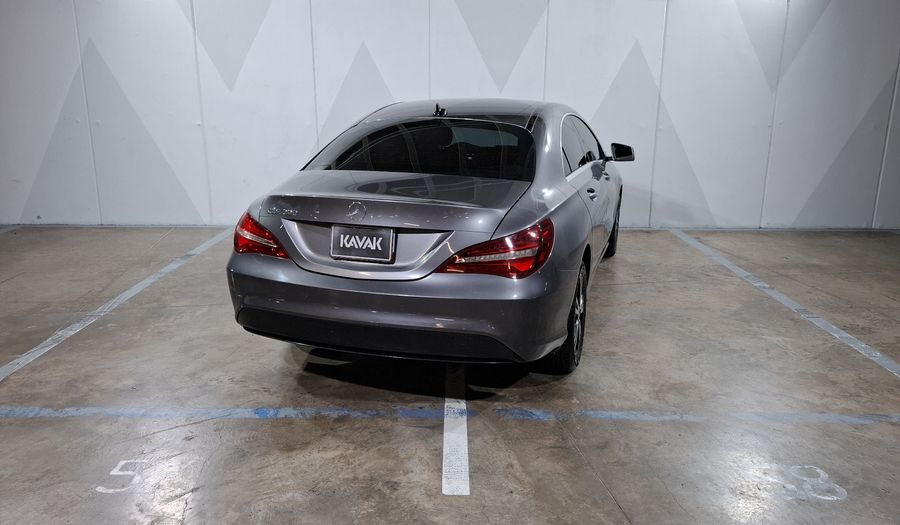 Mercedes Benz Clase Cla 1.6 CLA 200 SPORT DCT Coupe 2018