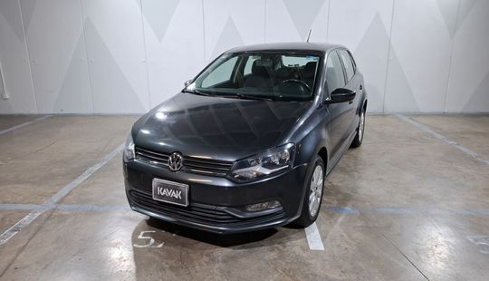 Volkswagen • Polo