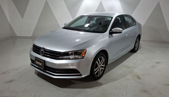 Volkswagen • Jetta