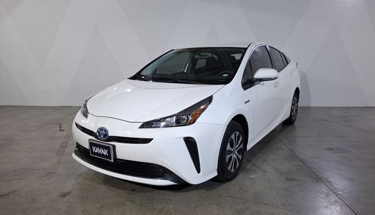 Toyota • Prius