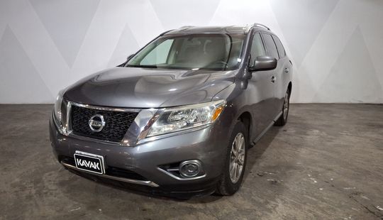 Nissan • Pathfinder