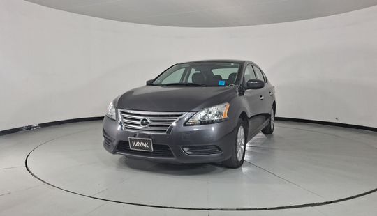 Nissan • Sentra
