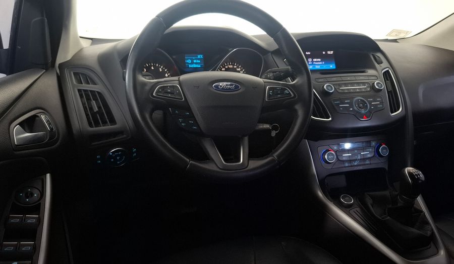 Ford Focus Iii 2.0 SE Hatchback 2015