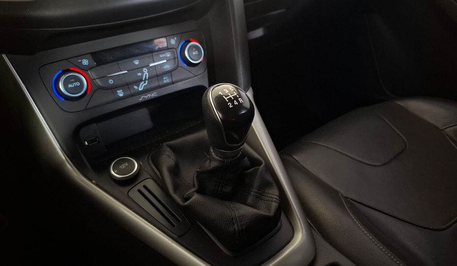 Ford Focus Iii 2.0 SE Hatchback 2015