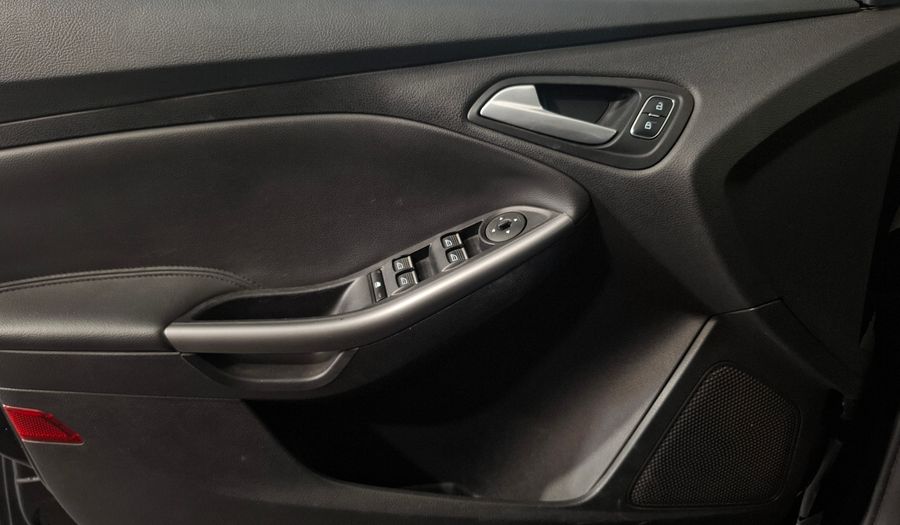 Ford Focus Iii 2.0 SE Hatchback 2015