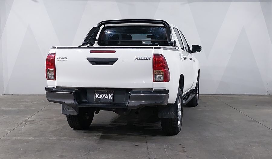 Toyota Hilux 2.7 DOBLE CABINA SR (D-CAB SR) Pickup 2016